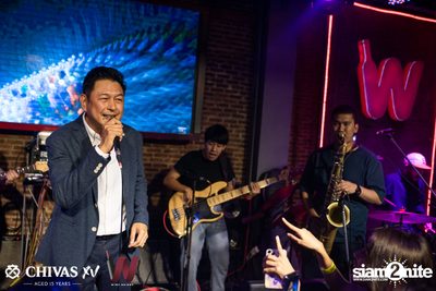 Countdown 2020 with Atom Chanakan & Chivas XV at Wine Bridge — photo 134