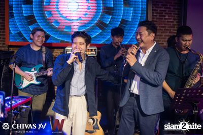 Countdown 2020 with Atom Chanakan & Chivas XV at Wine Bridge — photo 142