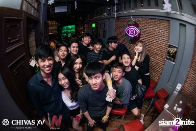 Countdown 2020 with Atom Chanakan & Chivas XV at Wine Bridge — photo 163