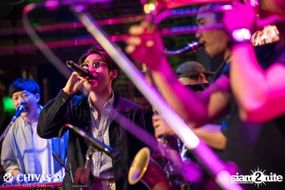 Countdown 2020 with Atom Chanakan & Chivas XV at Wine Bridge — photo 168