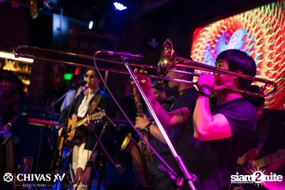 Countdown 2020 with Atom Chanakan & Chivas XV at Wine Bridge — photo 181