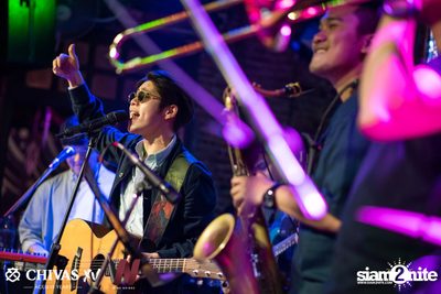 Countdown 2020 with Atom Chanakan & Chivas XV at Wine Bridge — photo 186