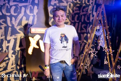 Countdown 2020 with Atom Chanakan & Chivas XV at Wine Bridge — photo 196