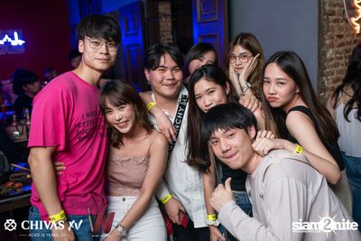 Countdown 2020 with Atom Chanakan & Chivas XV at Wine Bridge — photo 200