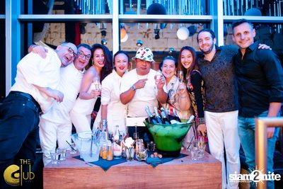 White New Year's Eve 2020 w/ DJ Ono ที่ The Club at Koi — photo 32
