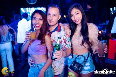 White New Year's Eve 2020 w/ DJ Ono ที่ The Club at Koi — photo 34