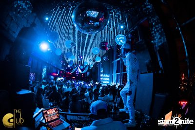 White New Year's Eve 2020 w/ DJ Ono ที่ The Club at Koi — photo 38