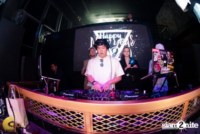 White New Year's Eve 2020 w/ DJ Ono ที่ The Club at Koi — photo 63