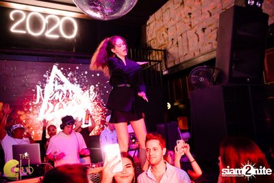 White New Year's Eve 2020 w/ DJ Ono ที่ The Club at Koi — photo 74