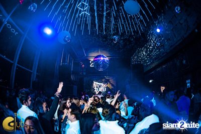 White New Year's Eve 2020 w/ DJ Ono ที่ The Club at Koi — photo 92