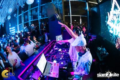 White New Year's Eve 2020 w/ DJ Ono ที่ The Club at Koi — photo 95