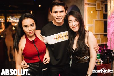 The Wolf Of Bangkok - NYE 2020 at Revolucion Cocktail — photo 13