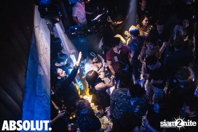 The Wolf Of Bangkok - NYE 2020 at Revolucion Cocktail — photo 150