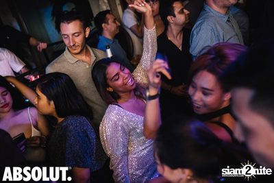 The Wolf Of Bangkok - NYE 2020 at Revolucion Cocktail — photo 201
