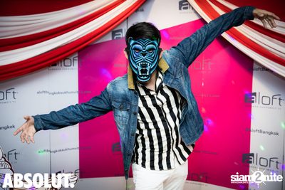 NYE Splash Countdown Pool Party at SPLASH at Aloft — photo 1