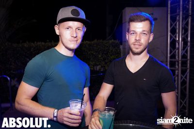 NYE Splash Countdown Pool Party at SPLASH at Aloft — photo 8