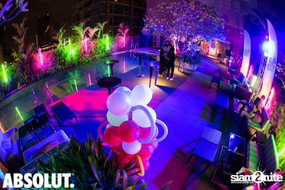 NYE Splash Countdown Pool Party at SPLASH at Aloft — photo 16