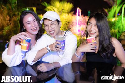 NYE Splash Countdown Pool Party at SPLASH at Aloft — photo 18