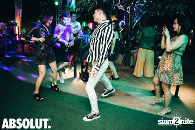 NYE Splash Countdown Pool Party at SPLASH at Aloft — photo 38