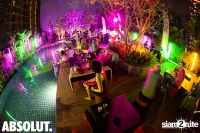 NYE Splash Countdown Pool Party at SPLASH at Aloft — photo 42