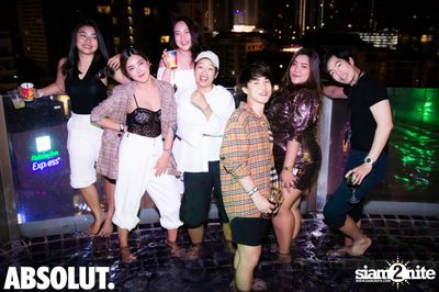 NYE Splash Countdown Pool Party at SPLASH at Aloft — photo 72