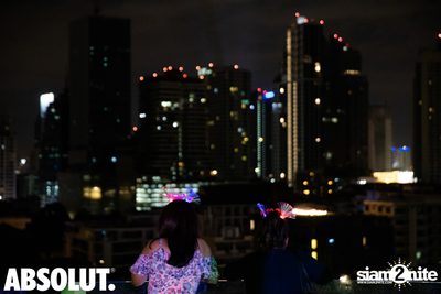 NYE Splash Countdown Pool Party at SPLASH at Aloft — photo 87