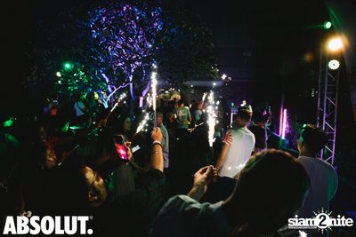 NYE Splash Countdown Pool Party at SPLASH at Aloft — photo 100