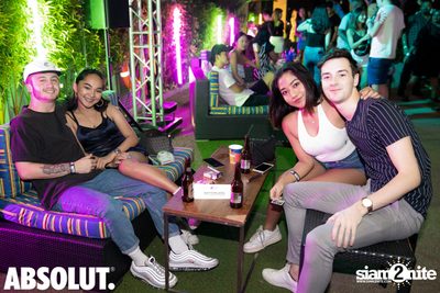 NYE Splash Countdown Pool Party at SPLASH at Aloft — photo 102