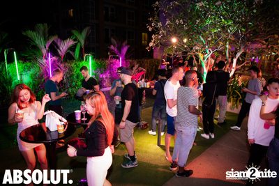 NYE Splash Countdown Pool Party at SPLASH at Aloft — photo 105