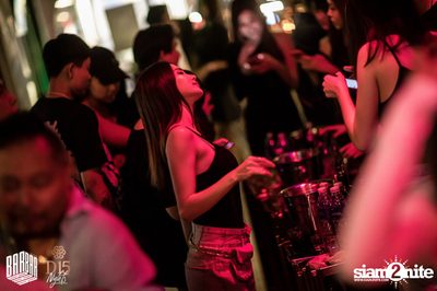 Friday Night at BARBARBAR — photo 57