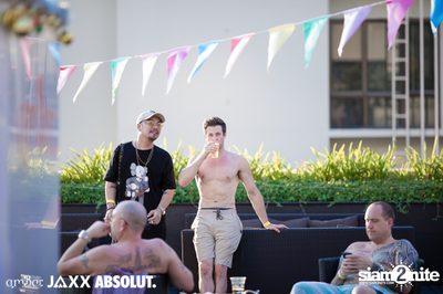 amBar Pool Party ที่ Four Points by Sheraton — photo 37