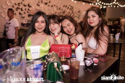 amBar Pool Party ที่ Four Points by Sheraton — photo 110