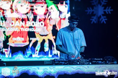 Saturday Night at BARBARBAR — photo 5