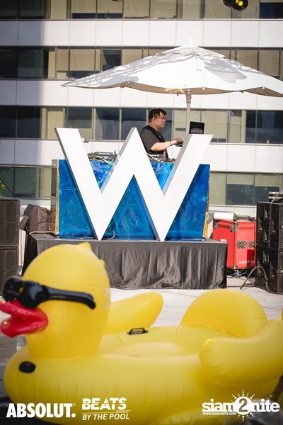 Beats by the Pool at W Bangkok | Sathorn — photo 14