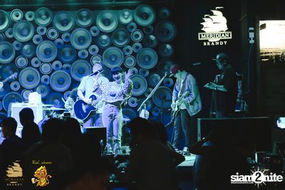 Wanyai x Monik at  Singha Pala — photo 58