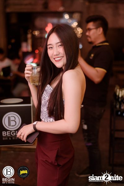 Begin x Juicy NYE 2020 x คอนเสิร์ต Meyou ที่ Begin Bar — photo 13