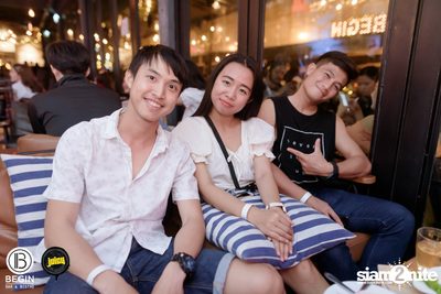 Begin x Juicy NYE 2020 x คอนเสิร์ต Meyou ที่ Begin Bar — photo 38