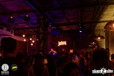 Begin x Juicy NYE 2020 x คอนเสิร์ต Meyou ที่ Begin Bar — photo 115