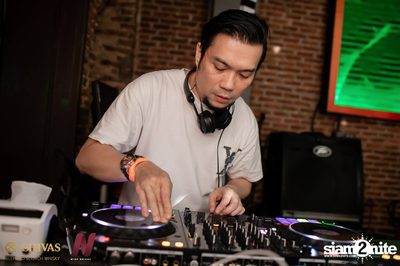 Monik x Wan Yai at Wine Bridge — photo 25