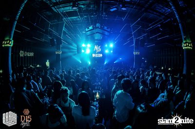 Friday Night at BARBARBAR — photo 51
