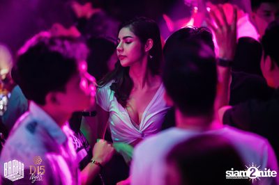 Friday Night at BARBARBAR — photo 54