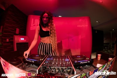 Splash Pool Party ที่ Aloft Bangkok สุขุมวิท 11 — photo 113