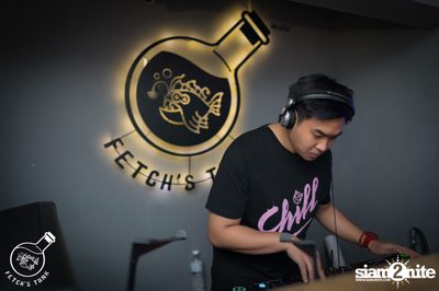 RAVE & GLOW x Mr.Bang Presents YOUNG DEK PARTY ที่ เฟตช์แทงค์ บายด็อกเตอร์เฟตช์ — photo 5