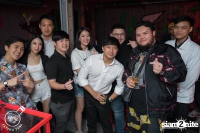 RAVE & GLOW x Mr.Bang Presents YOUNG DEK PARTY ที่ เฟตช์แทงค์ บายด็อกเตอร์เฟตช์ — photo 33