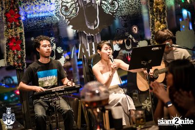 Saturday Night at Ainu Bar — photo 4