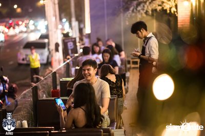 Saturday Night at Ainu Bar — photo 6