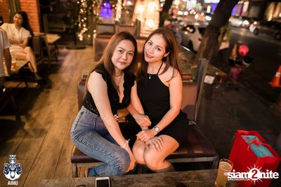 Saturday Night at Ainu Bar — photo 16