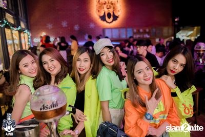 Saturday Night at Ainu Bar — photo 38