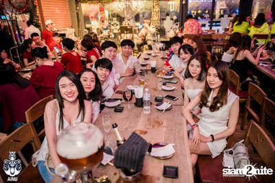 Saturday Night at Ainu Bar — photo 45