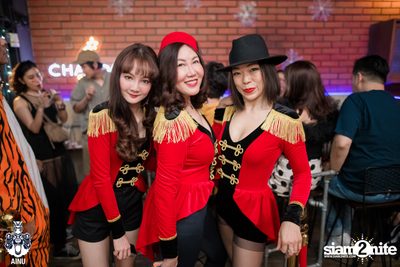 Saturday Night at Ainu Bar — photo 59